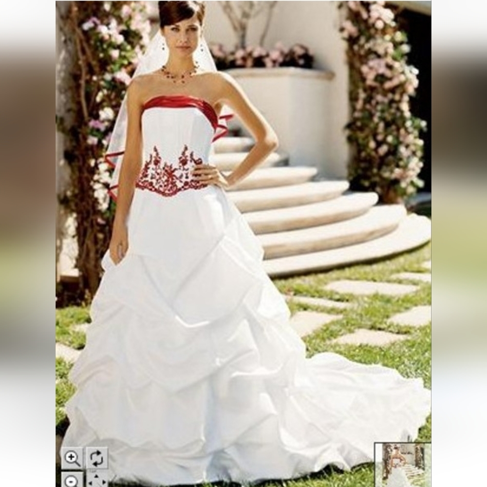 David's Bridal Wedding Dress size 12